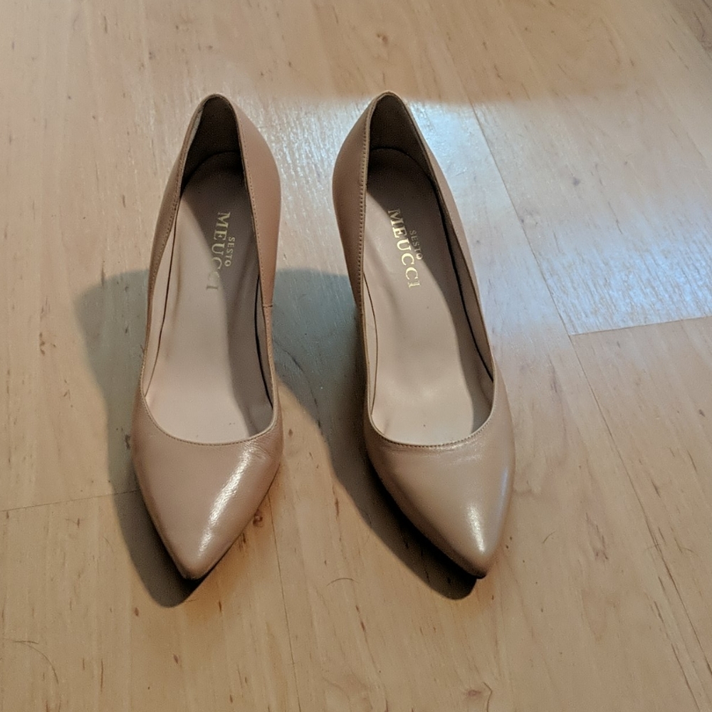 Sesto Meucci Beige Heels